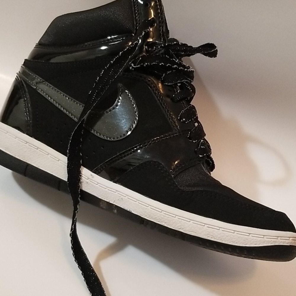 SOLD - Picture 8 of 12